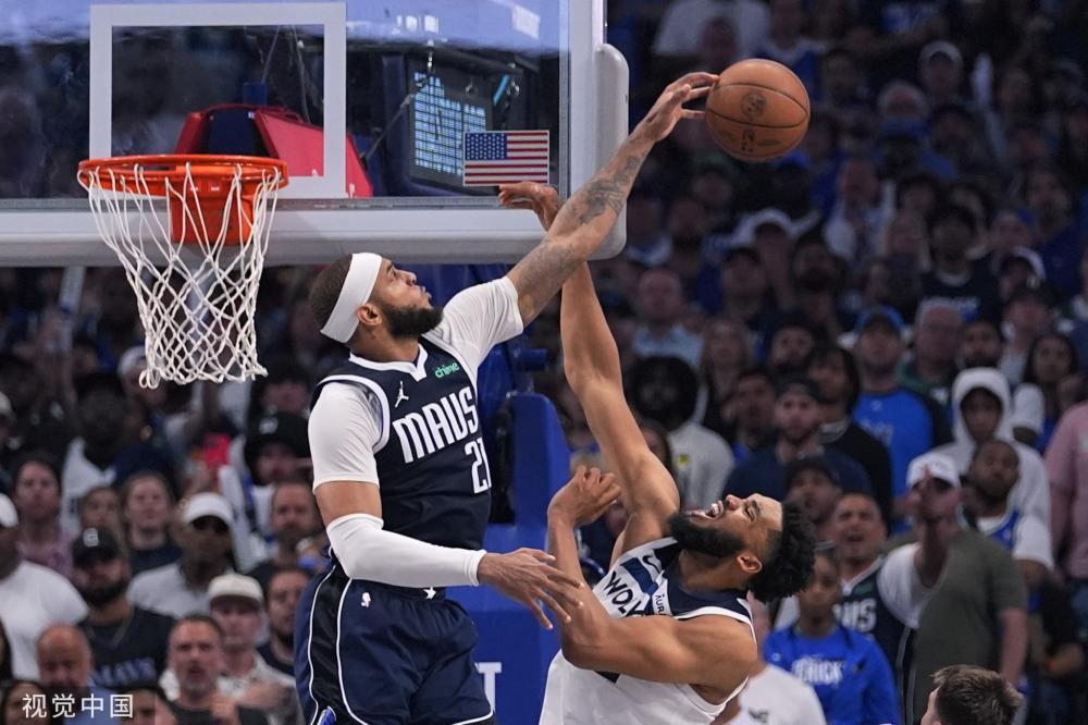 队在战术执 队在战术执