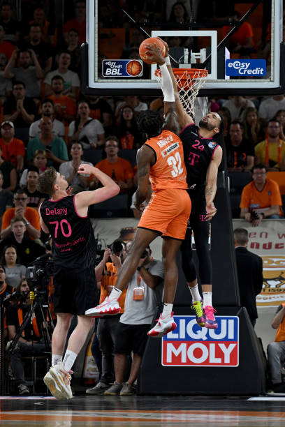 示了在困境 示了在困境